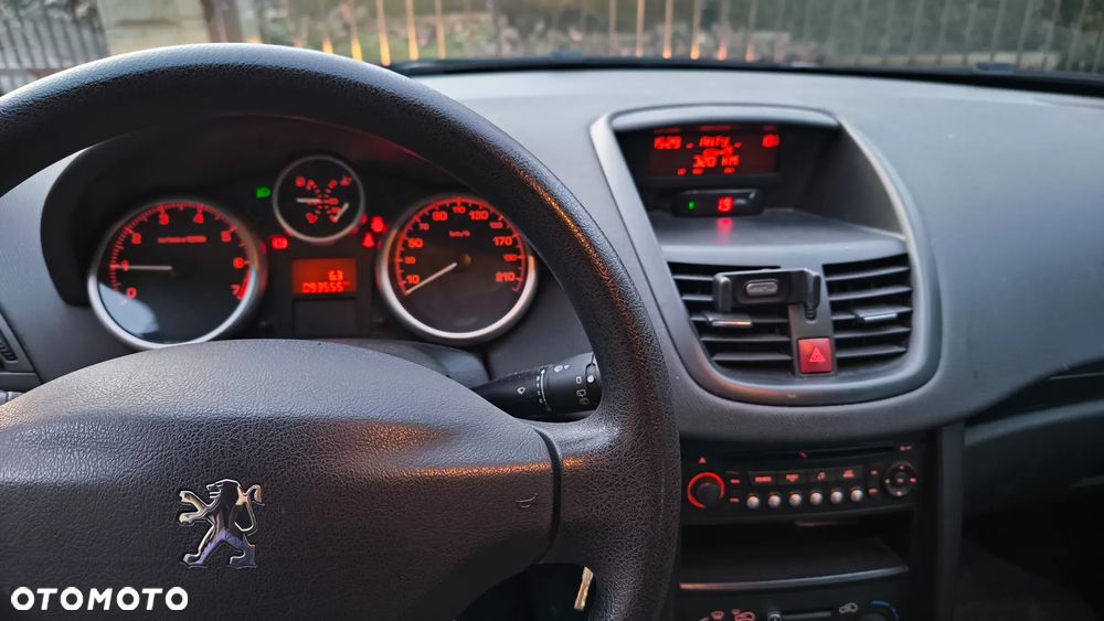 Peugeot 207 1.4 Access - 9