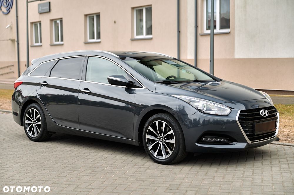 Hyundai i40 Kombi 1.7 CRDi DCT Premium - 34