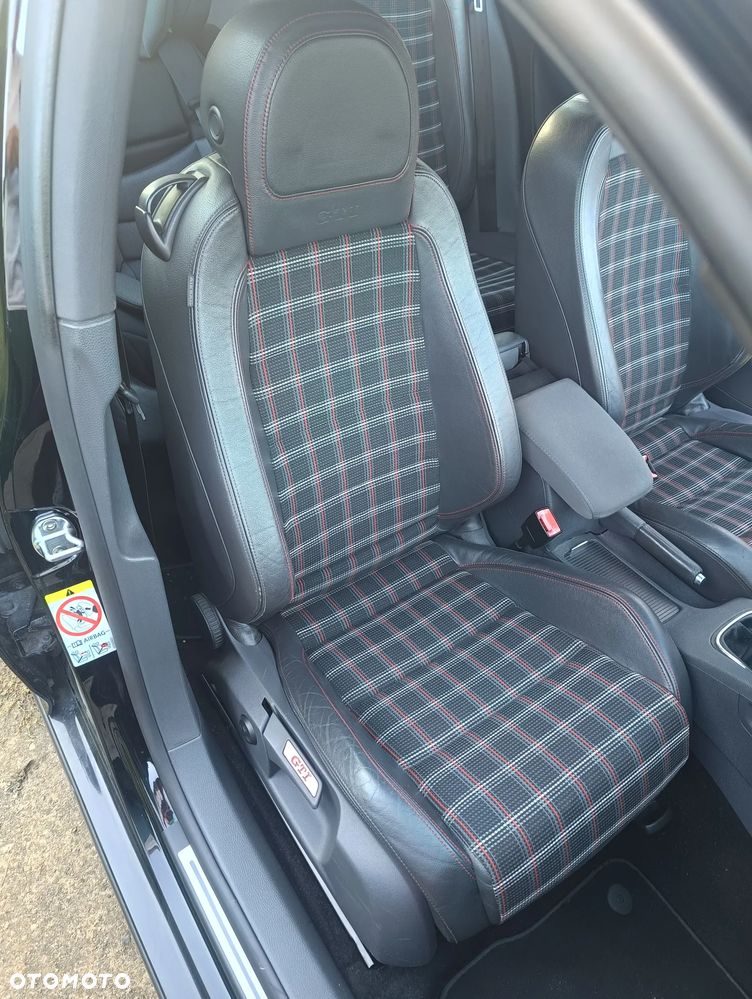 Volkswagen Golf 2.0 TSI GTI - 19