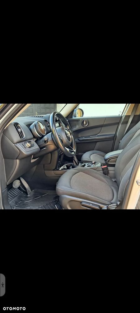 MINI Countryman Cooper D - 10