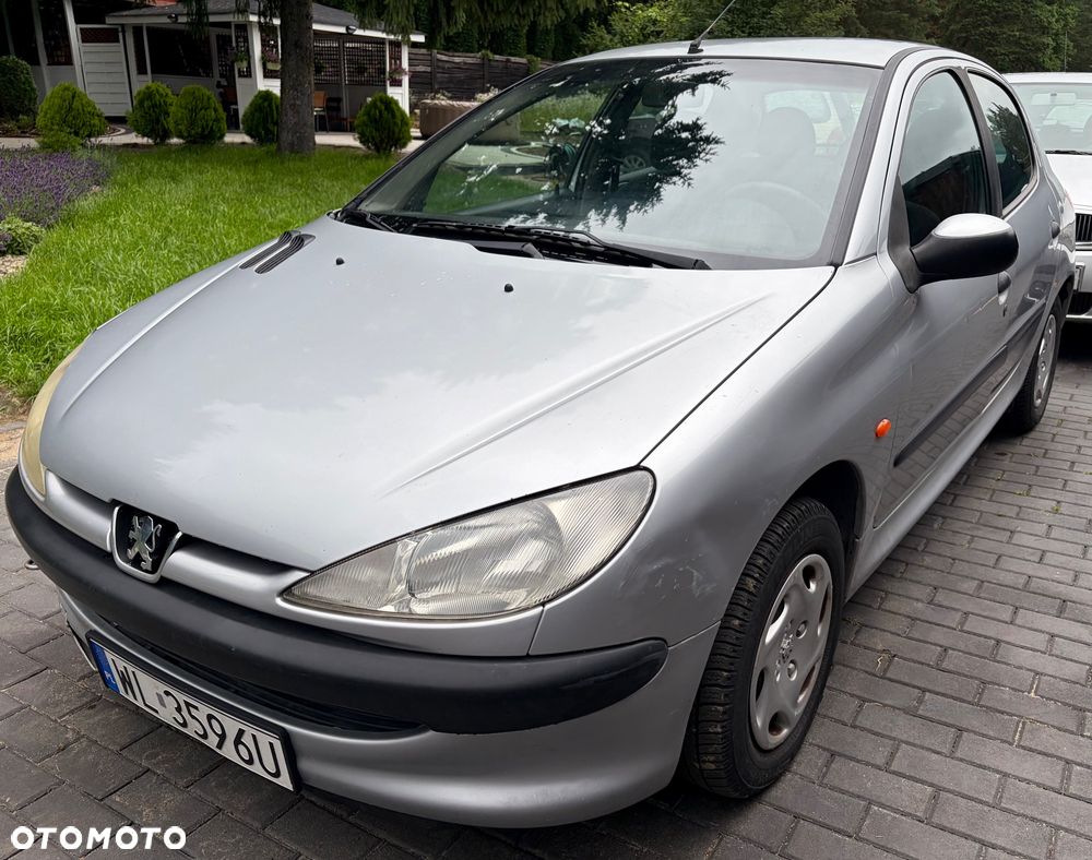 Peugeot 206 1.1 XR Presence - 3