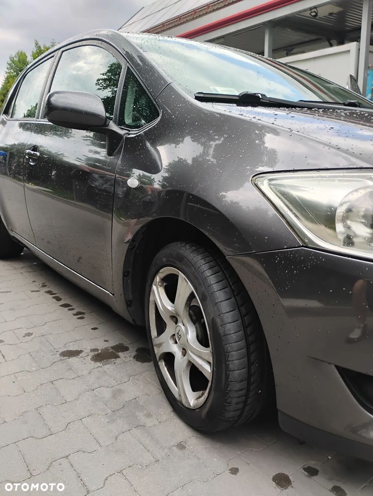 Toyota Auris 1.4 D-4D Luna - 7
