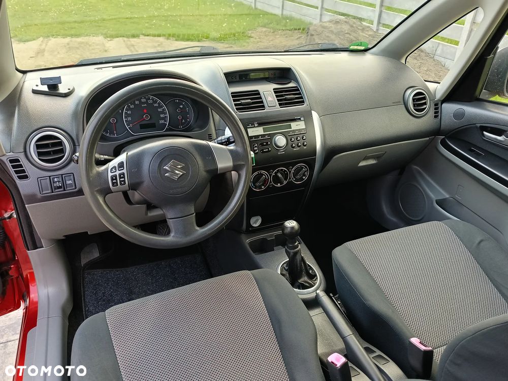 Suzuki SX4 - 8
