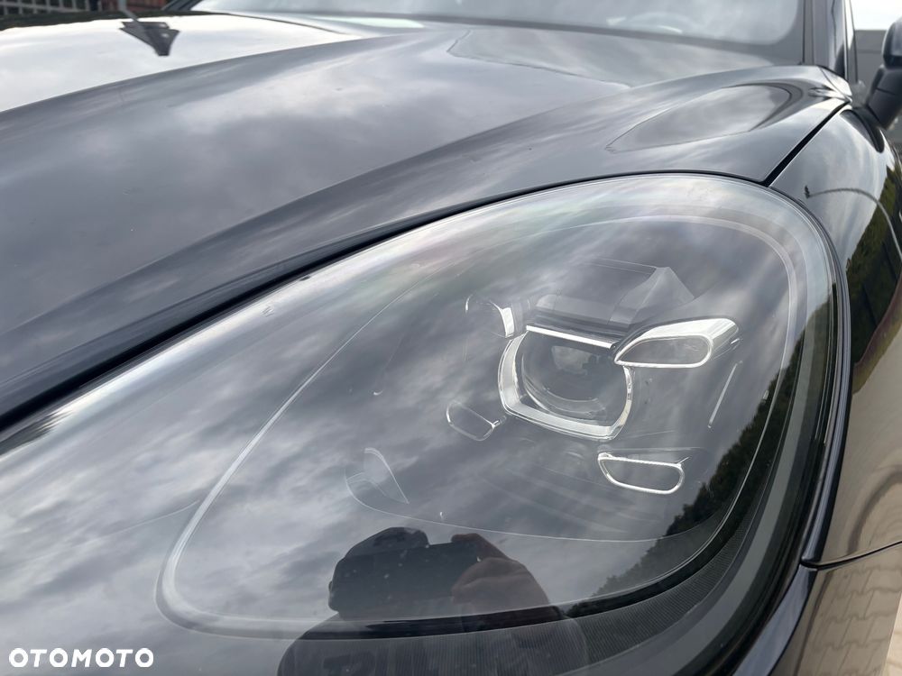 Porsche Cayenne Platinum Edition - 19