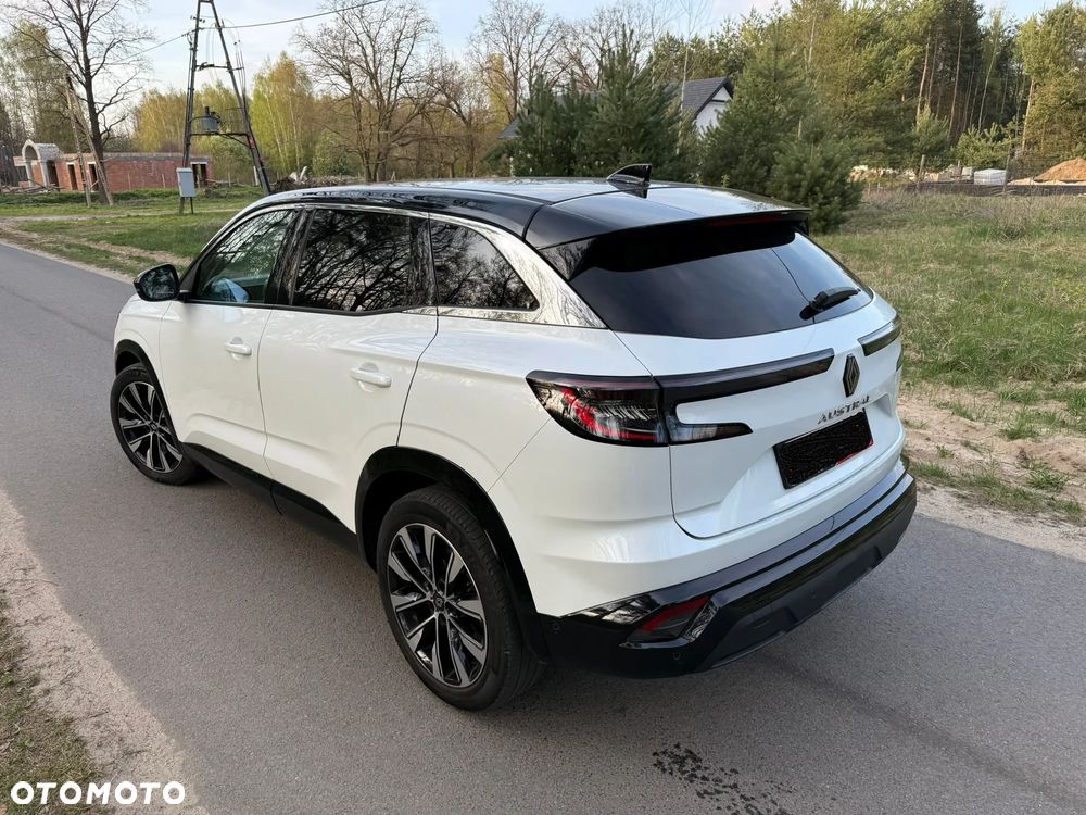 Renault Austral 1.3 TCe mHEV Iconic - 11