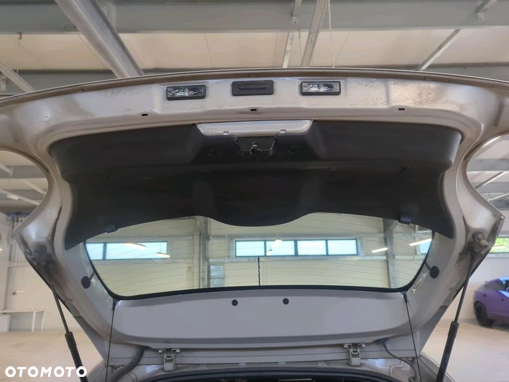 Citroën C3 1.2 PureTech Shine - 20