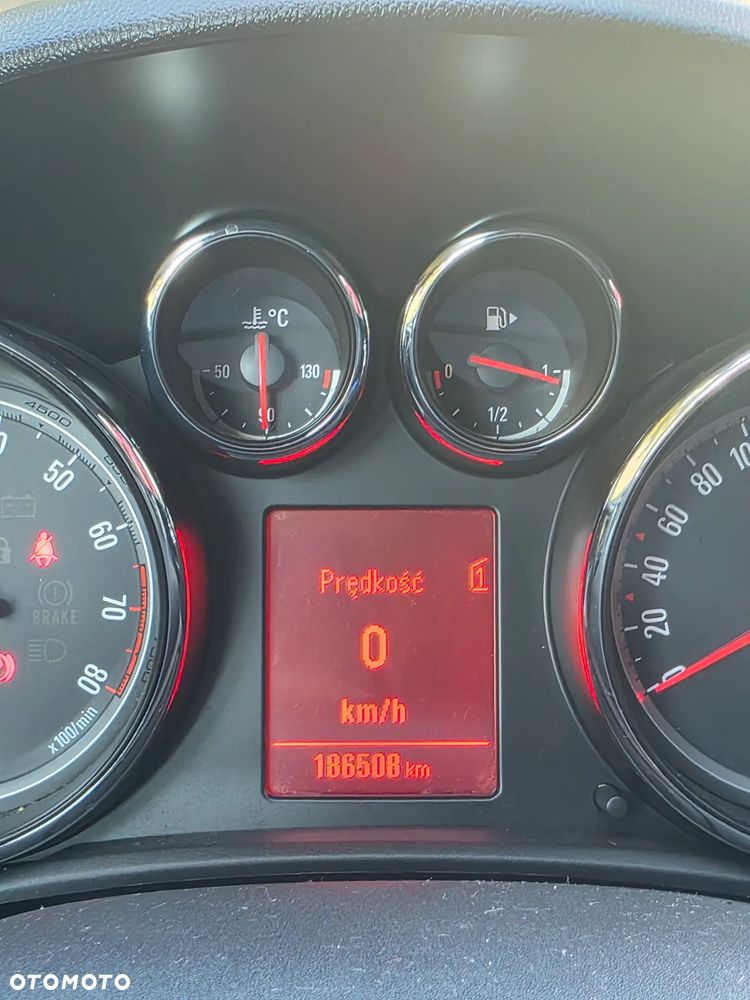 Opel Astra 1.4 T Sport - 15