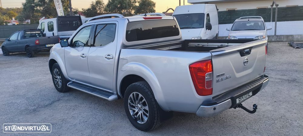Nissan Pick Up - 5