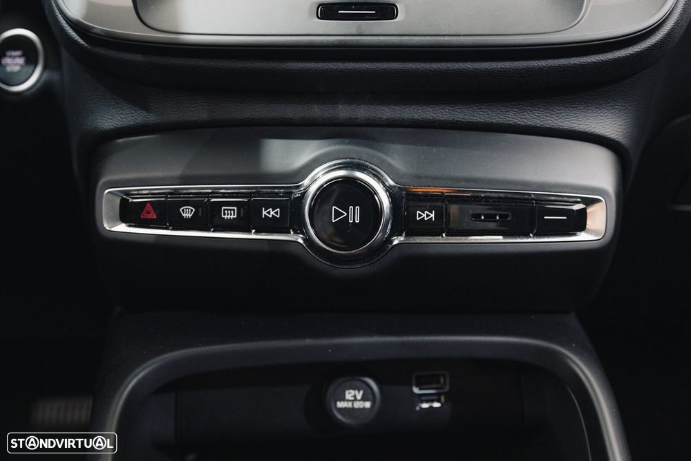 Volvo C40 - 12