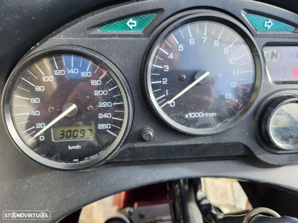 Suzuki GSX Gsxf 750 com 25 kw de livrete - 7