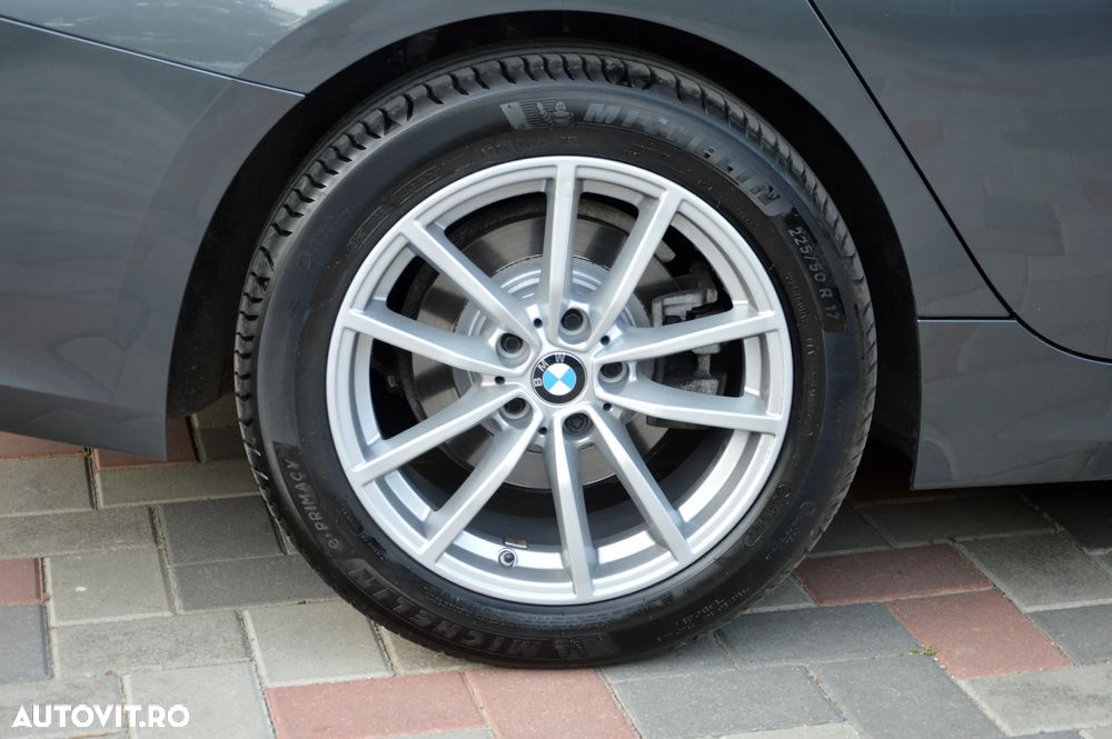 BMW Seria 3 318d Touring Aut. Advantage - 38