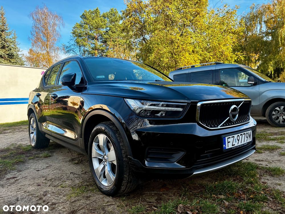 Volvo XC 40 T3 Momentum Core - 2