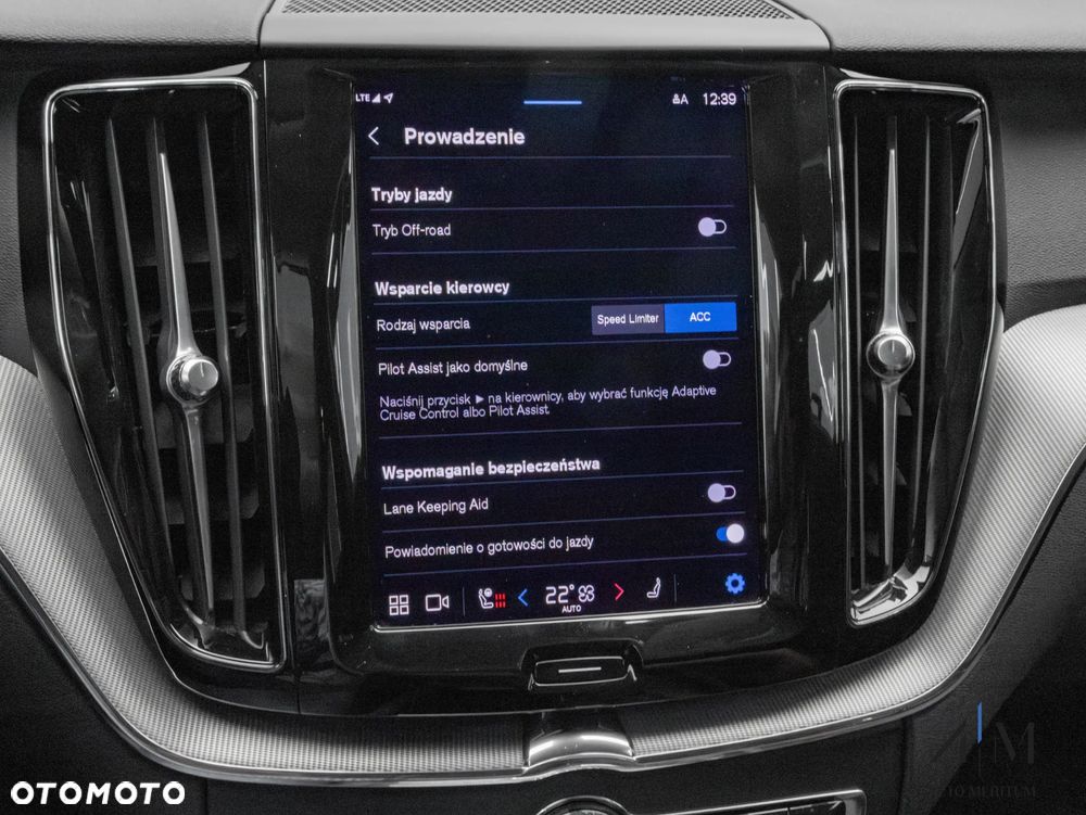 Volvo XC 60 B4 D AWD Plus Dark - 26