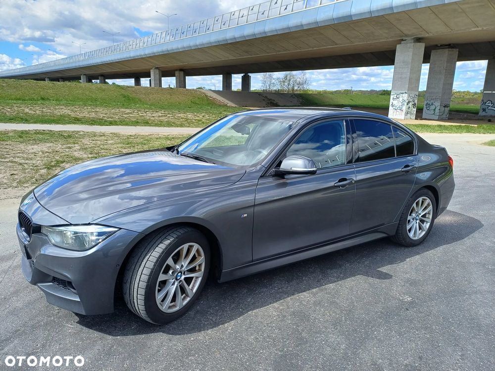 BMW Seria 3 320d M Sport - 3