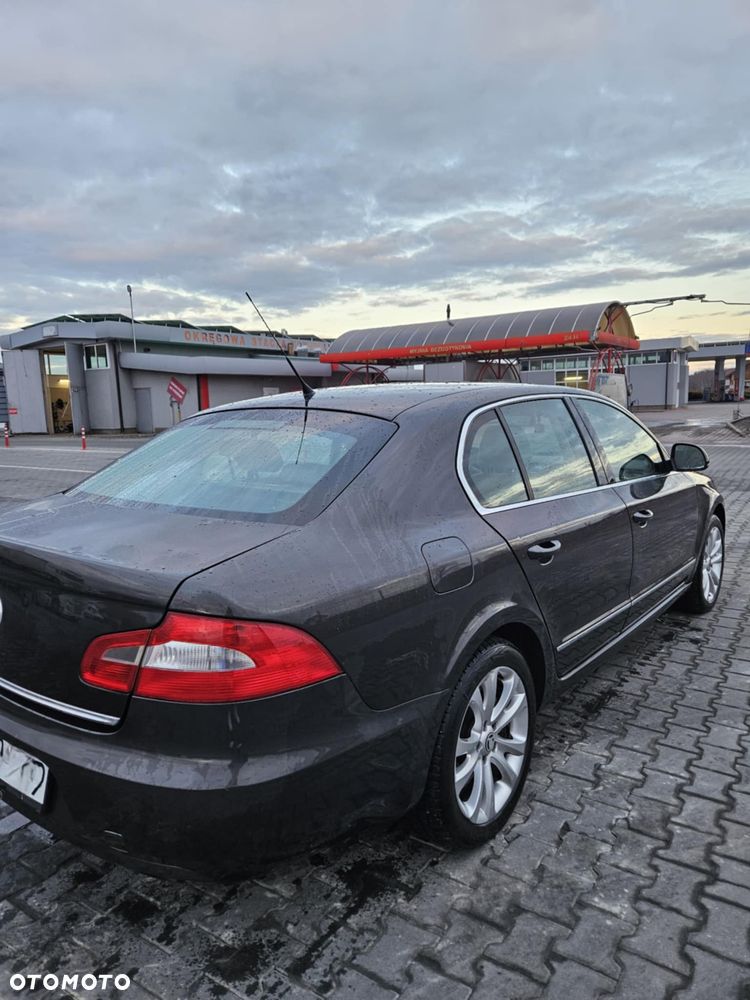 Skoda Superb 1.8 TSI Platinum DSG - 6
