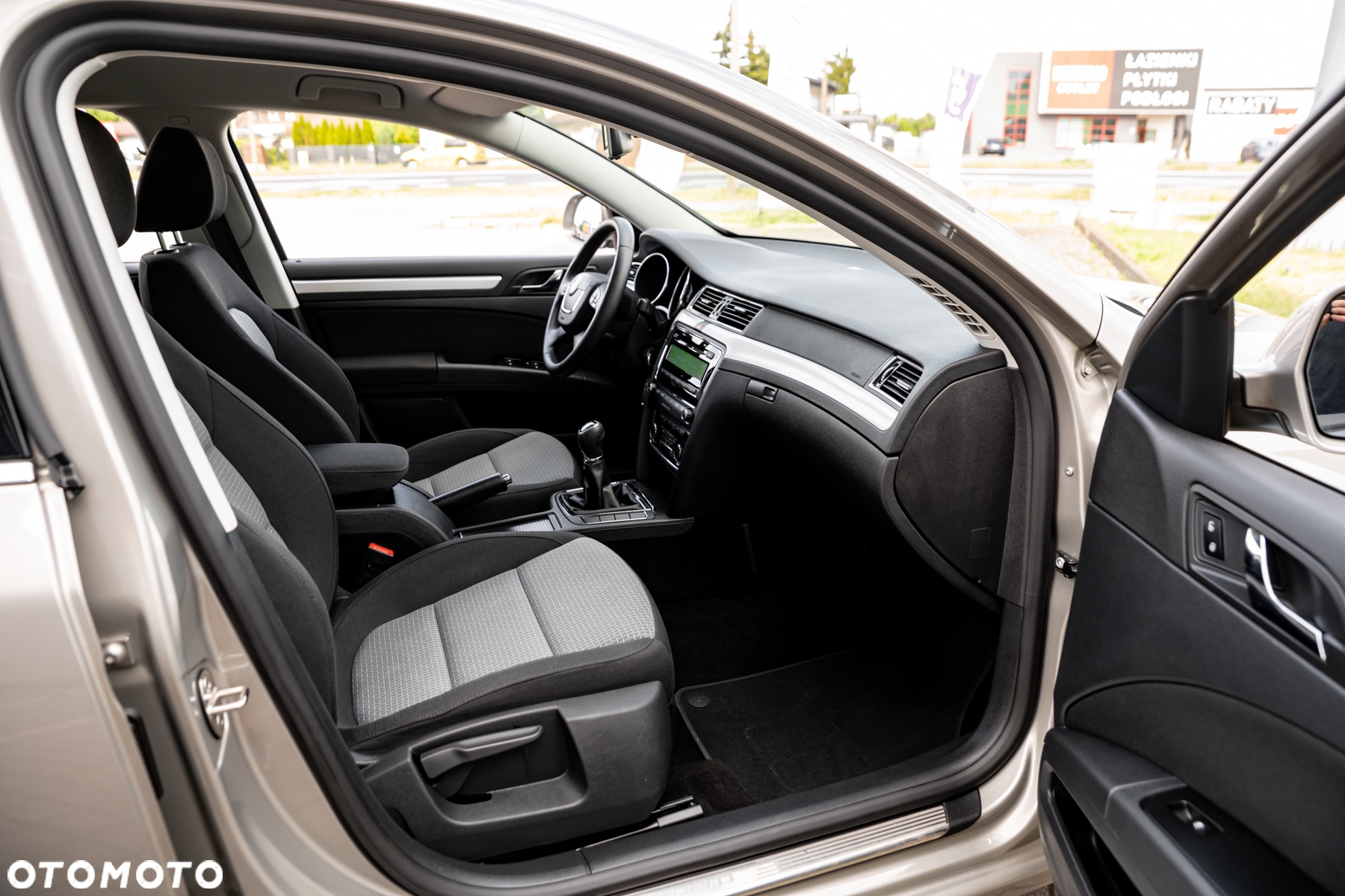 Skoda Superb 2.0 TDI Comfort - 27