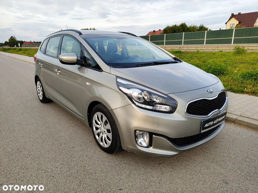 Kia Carens 1.7 CRDi M - 26