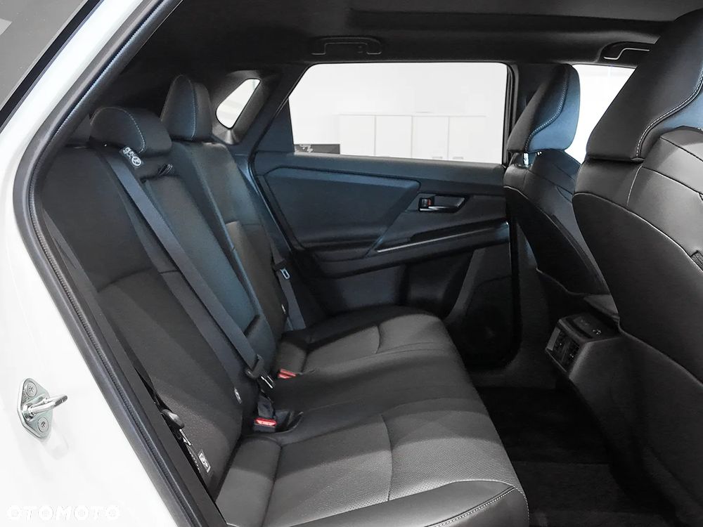 Toyota bZ4X 73.1kWh 4x4 Executive - 8
