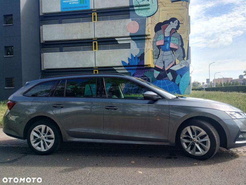 Skoda Octavia 2.0 TDI Ambition DSG - 4