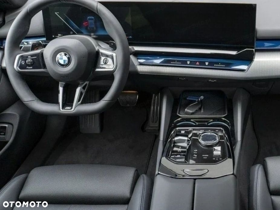 BMW Seria 5 520i mHEV M Sport - 11