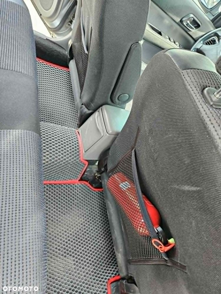 Subaru Forester - 11