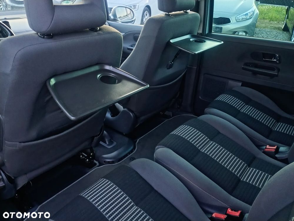 Volkswagen Sharan - 24