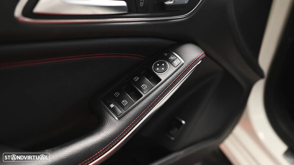 Mercedes-Benz CLA 45 AMG Shooting Brake 4-Matic - 47