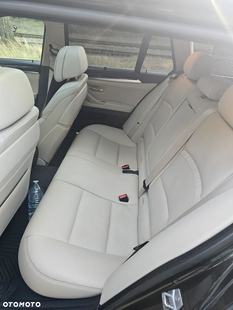 BMW Seria 5 520d - 14