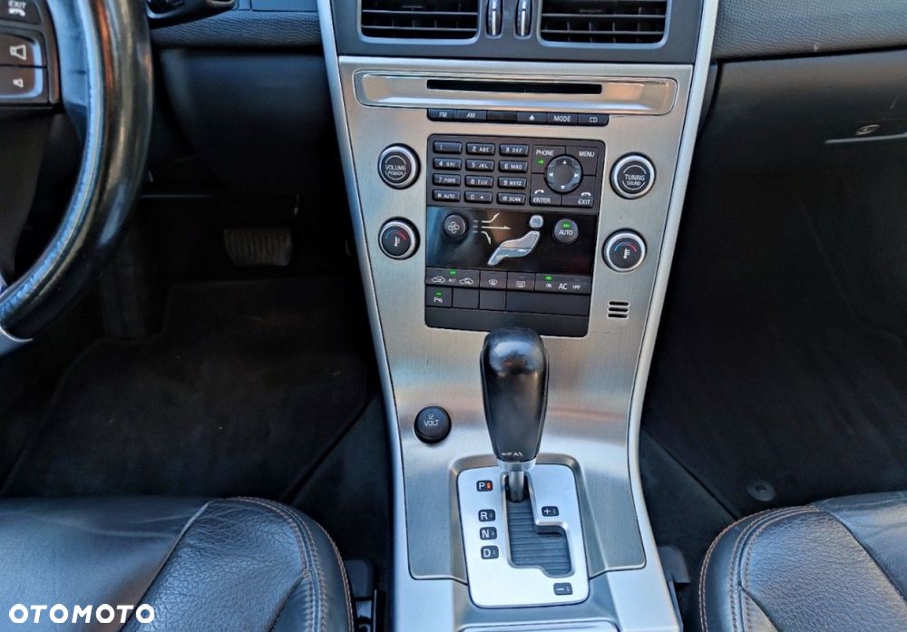 Volvo XC 60 - 32