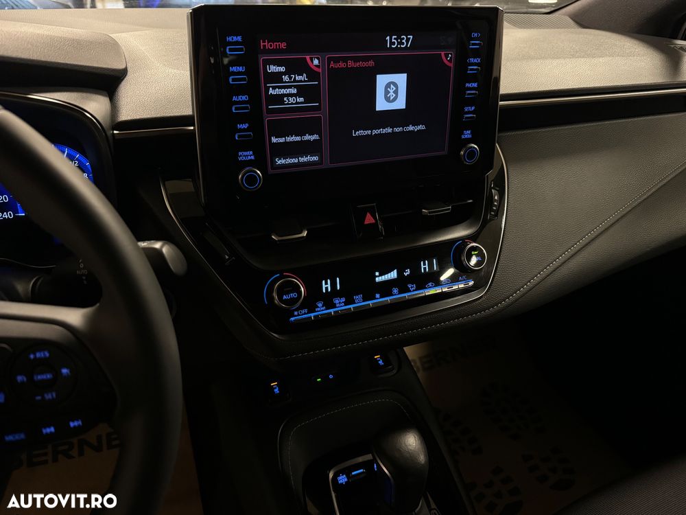 Toyota Corolla 1.8 Hybrid Team Deutschland - 22