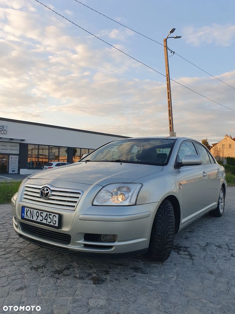 Toyota Avensis 2.0 D-4D High - 2