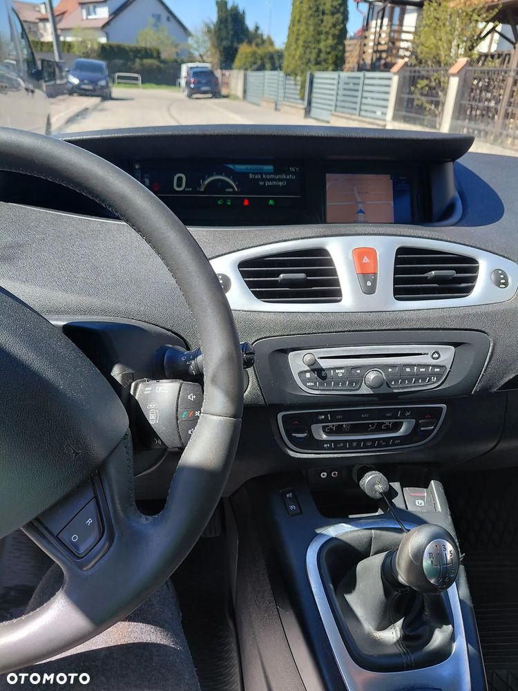 Renault Scenic 1.6 16V 110 TomTom Edition - 9