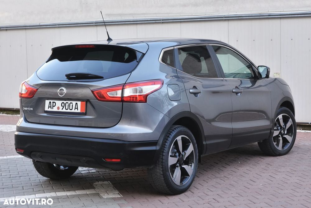 Nissan Qashqai 1.6 DCI Start/Stop X-TRONIC Tekna - 4