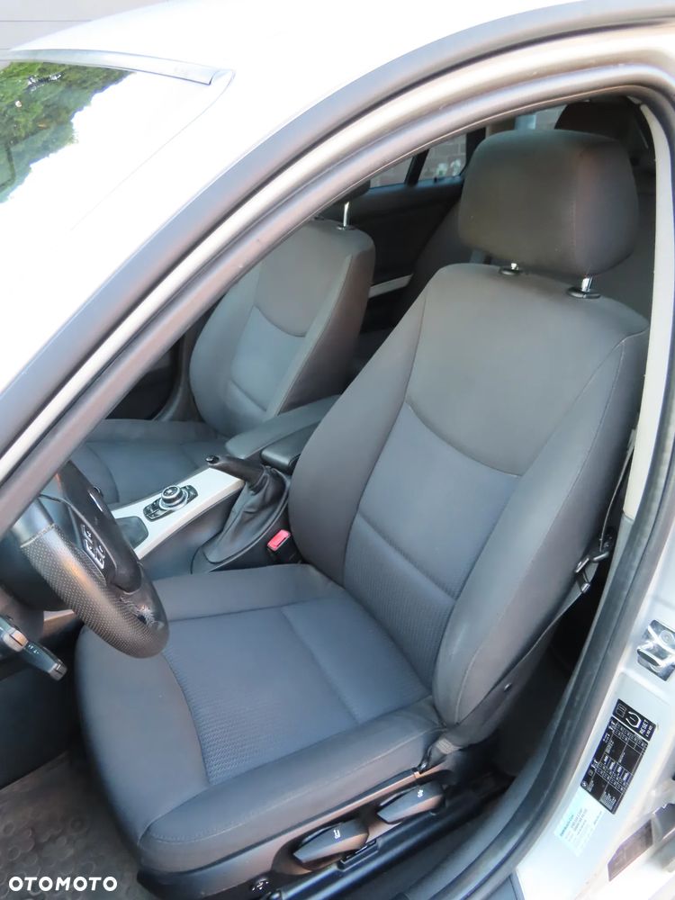 BMW Seria 3 320d - 10