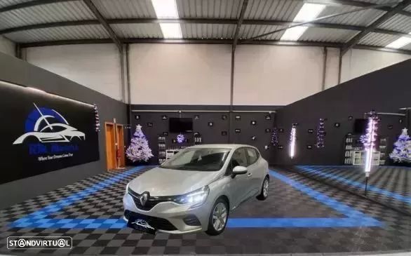 Renault Clio - 1