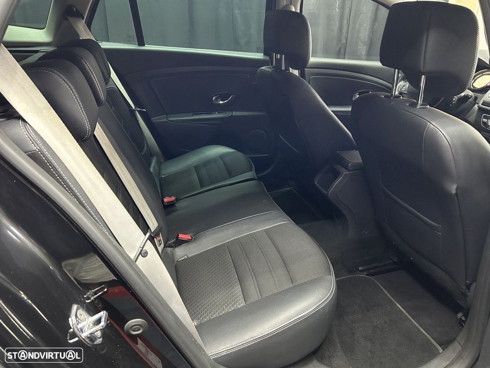 Renault Mégane Sport Tourer 1.6 dCi Bose Edition SS - 11