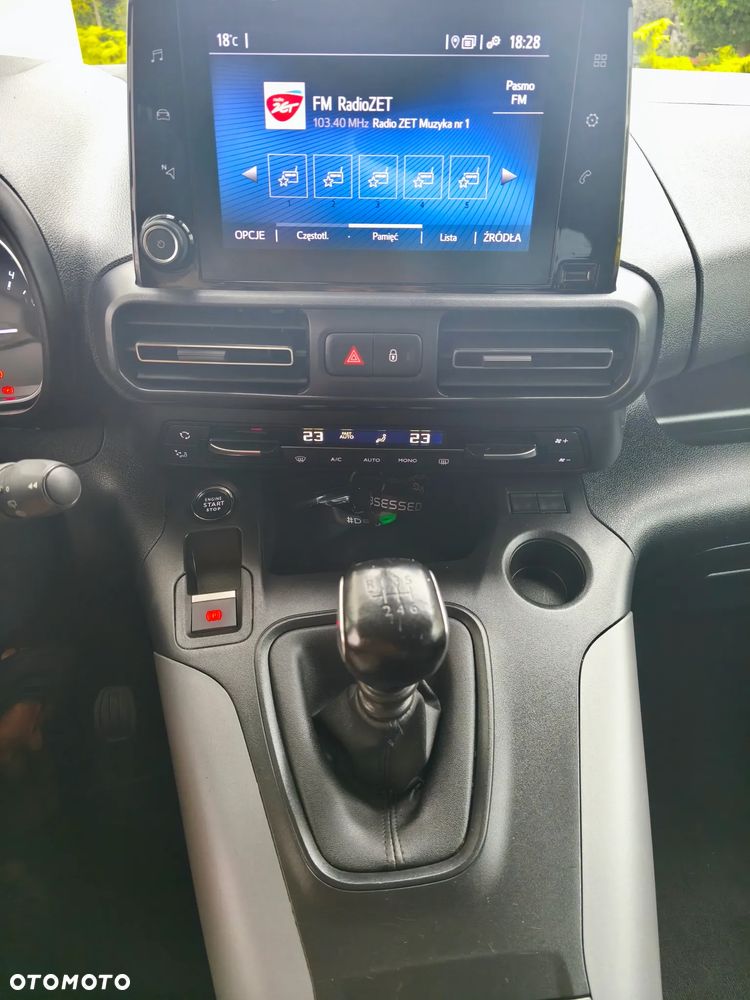 Toyota Proace City Verso 1.2 Turbo L1 Team Deutschland - 13