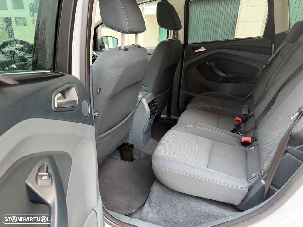 Ford C-Max 1.0 Ecoboost S&S Titanium - 40