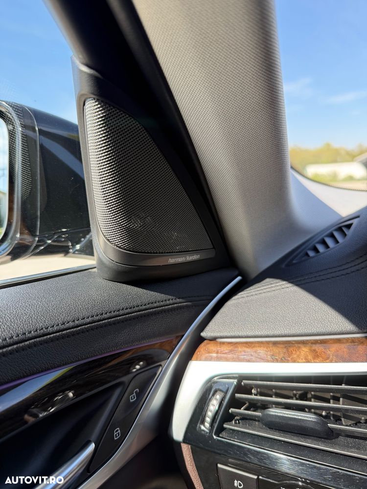 BMW Seria 5 540i xDrive Aut. Luxury Line - 11