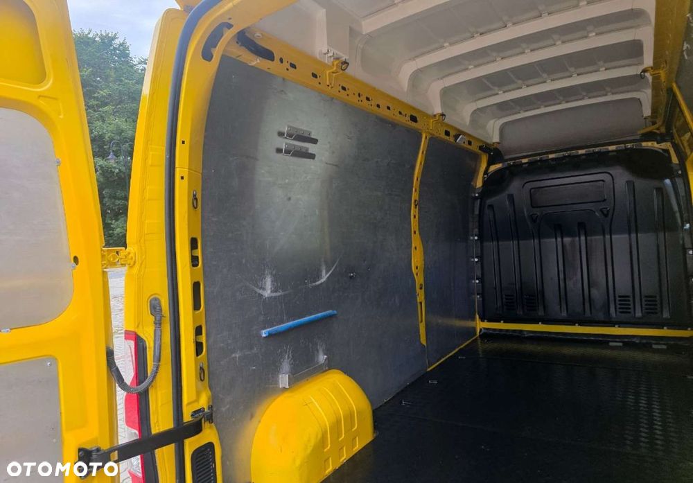 Renault Master - 24
