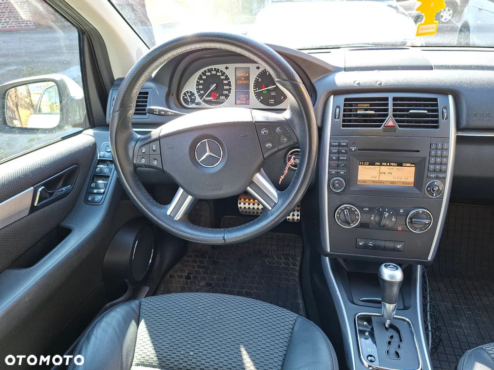 Mercedes-Benz Klasa B 180 EU5 - 8