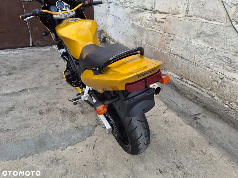 Yamaha FZS - 23