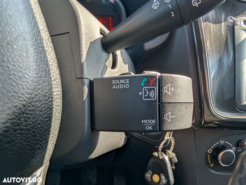 Dacia Logan 1.5 dCi 90 CP Laureate - 27