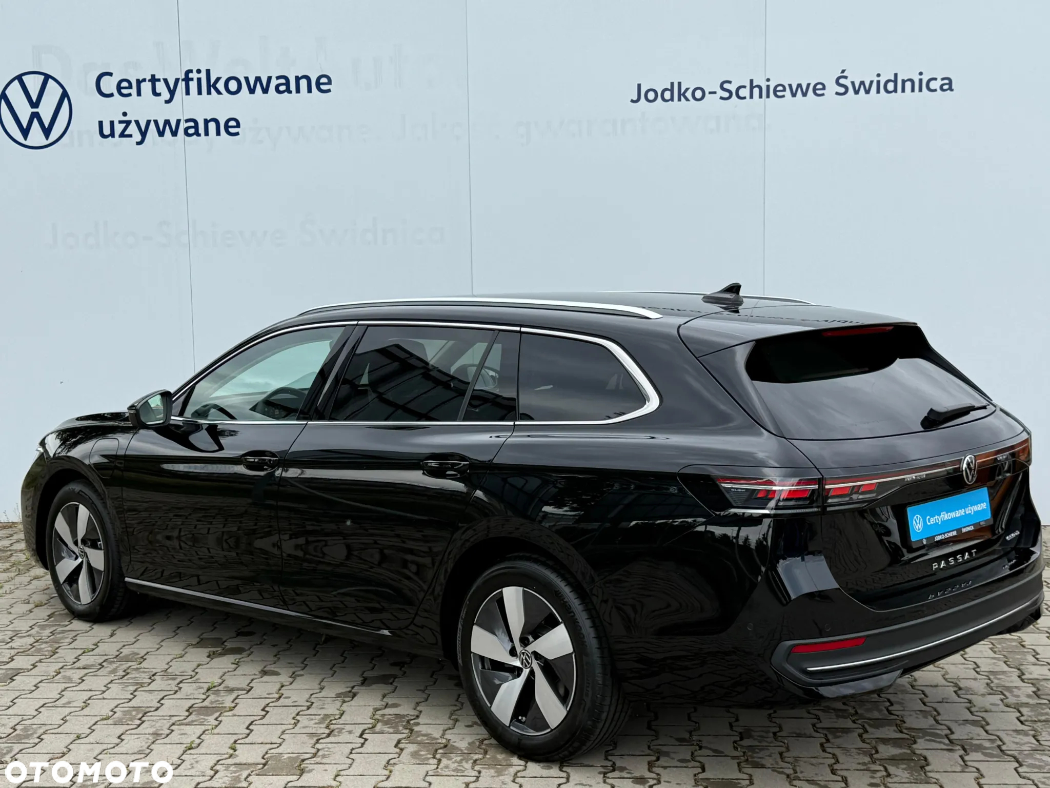 Volkswagen Passat 1.5 TSI ACT mHEV Business Plus DSG - 4