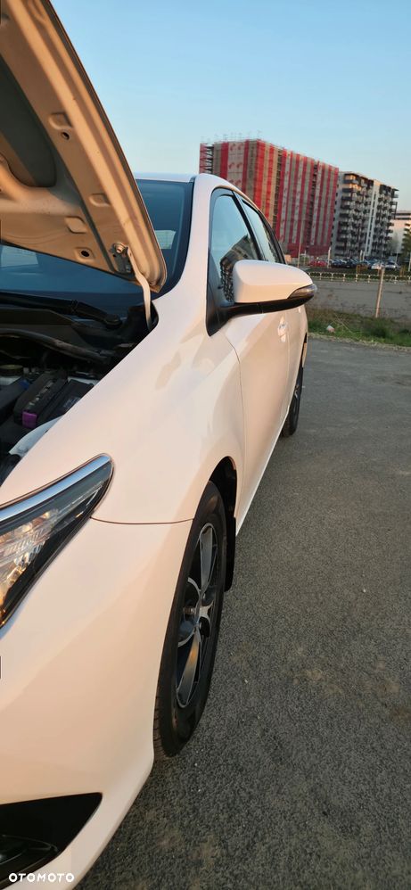 Toyota Auris 1.33 VVT-i Premium Comfort - 27