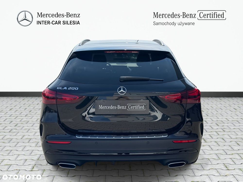 Mercedes-Benz GLA - 7