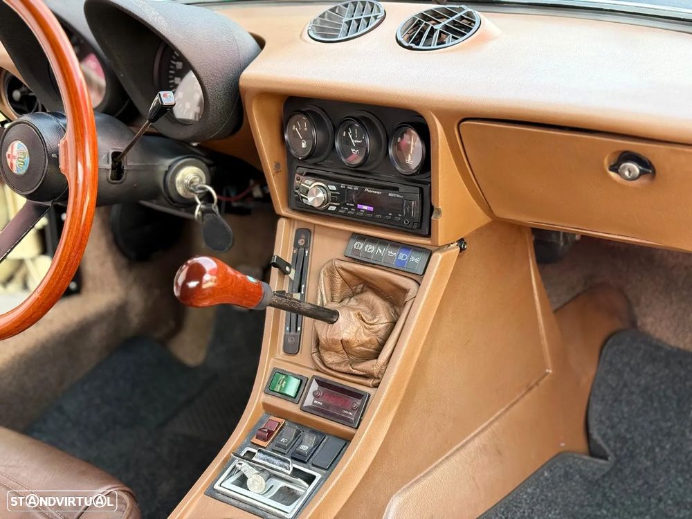 Alfa Romeo Spider - 11