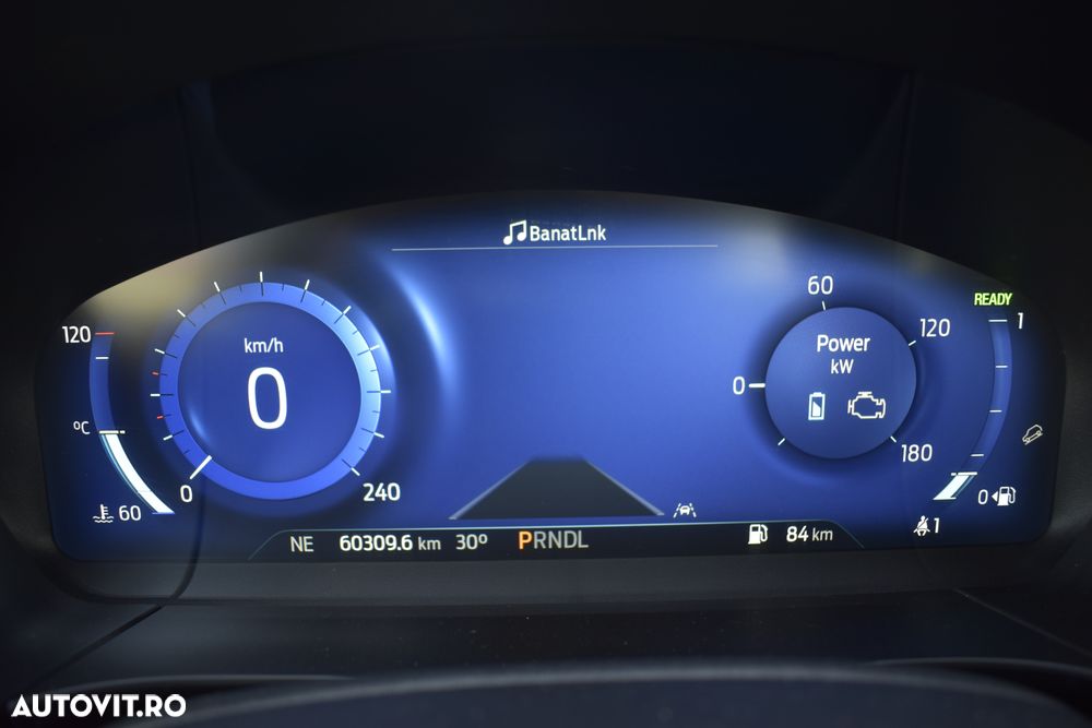 Ford Kuga - 10