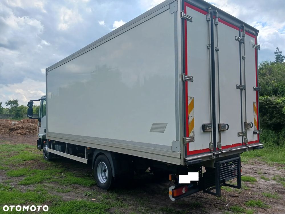 Iveco EUROCARGO 100E18 E5 2013r 277 tyś km KLIMA SALON Izoterma Chłodnia Mroźnia - 15