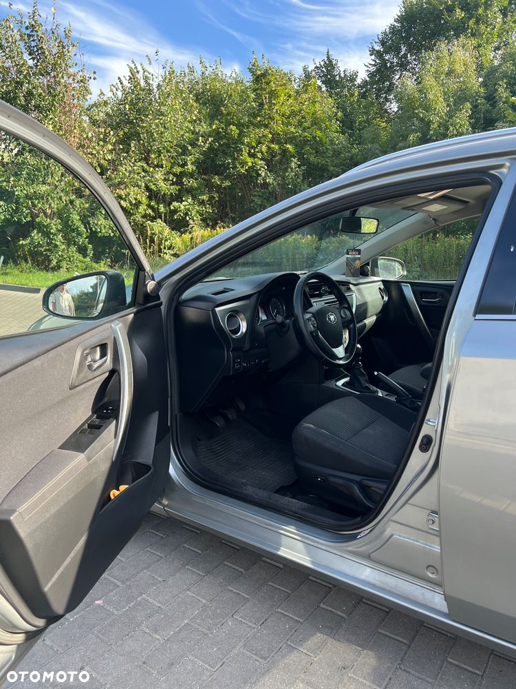Toyota Auris - 5